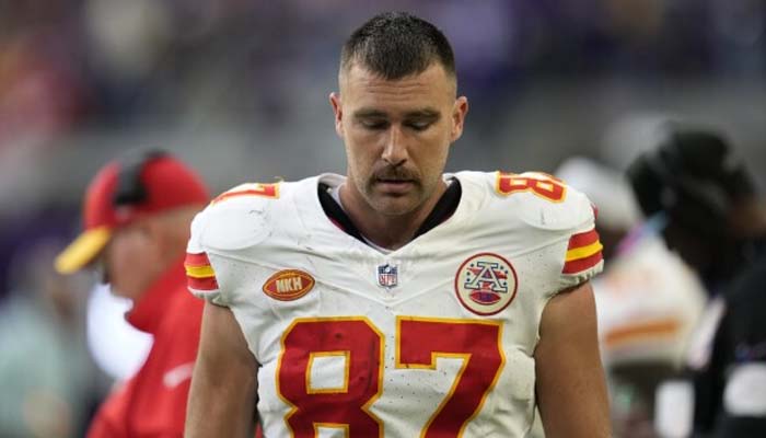 Travis Kelce makes light of his ankle injury, refers to himself as Grandpa