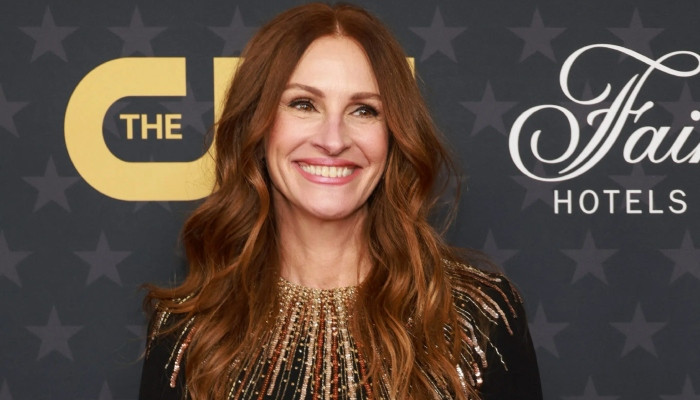 https://www.gossipherald.com/assets/uploads/updates/2023-12-09/17081_053408_julia-roberts-says-she-is-honoured-to-star-in-leave-the-world-behind_updates.jpg