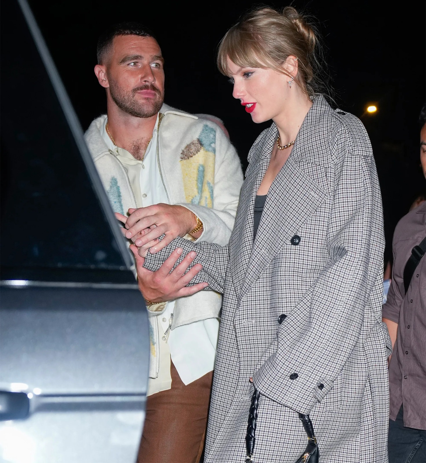 Taylor Swift might not tie the knot with Travis Kelce in 2024: Heres why